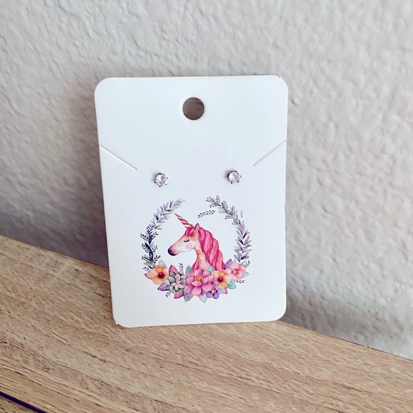 💎 Tiny Stud Earrings 💎 - Picture 1 of 5